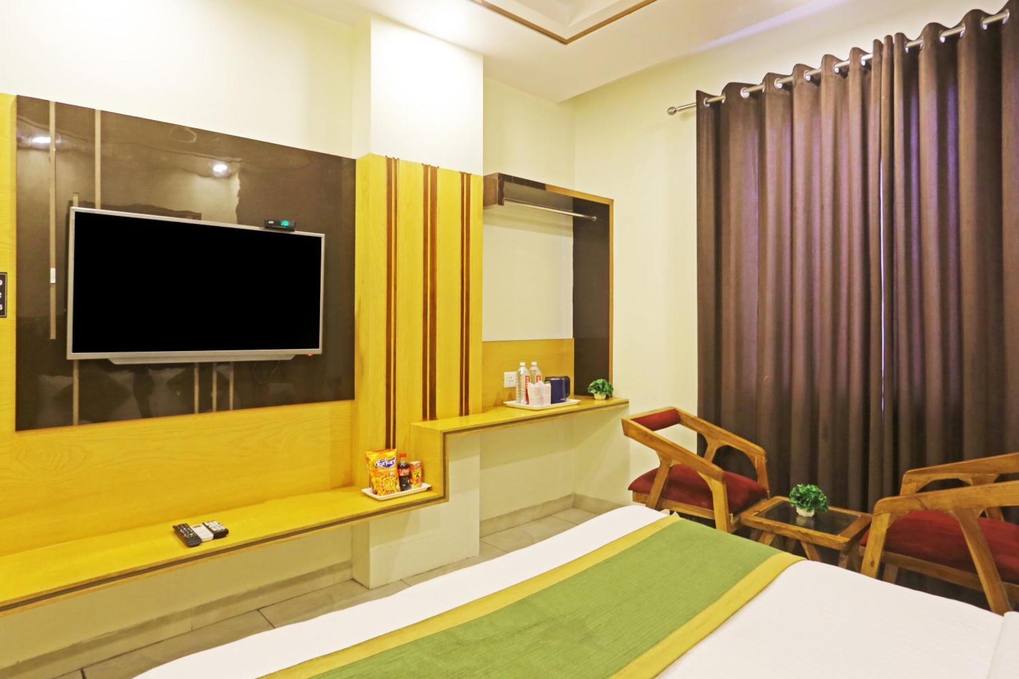 Hotel Aman Imperial Just A Minute Away From New Delhi Railway Station And Connaught Place Exterior photo
