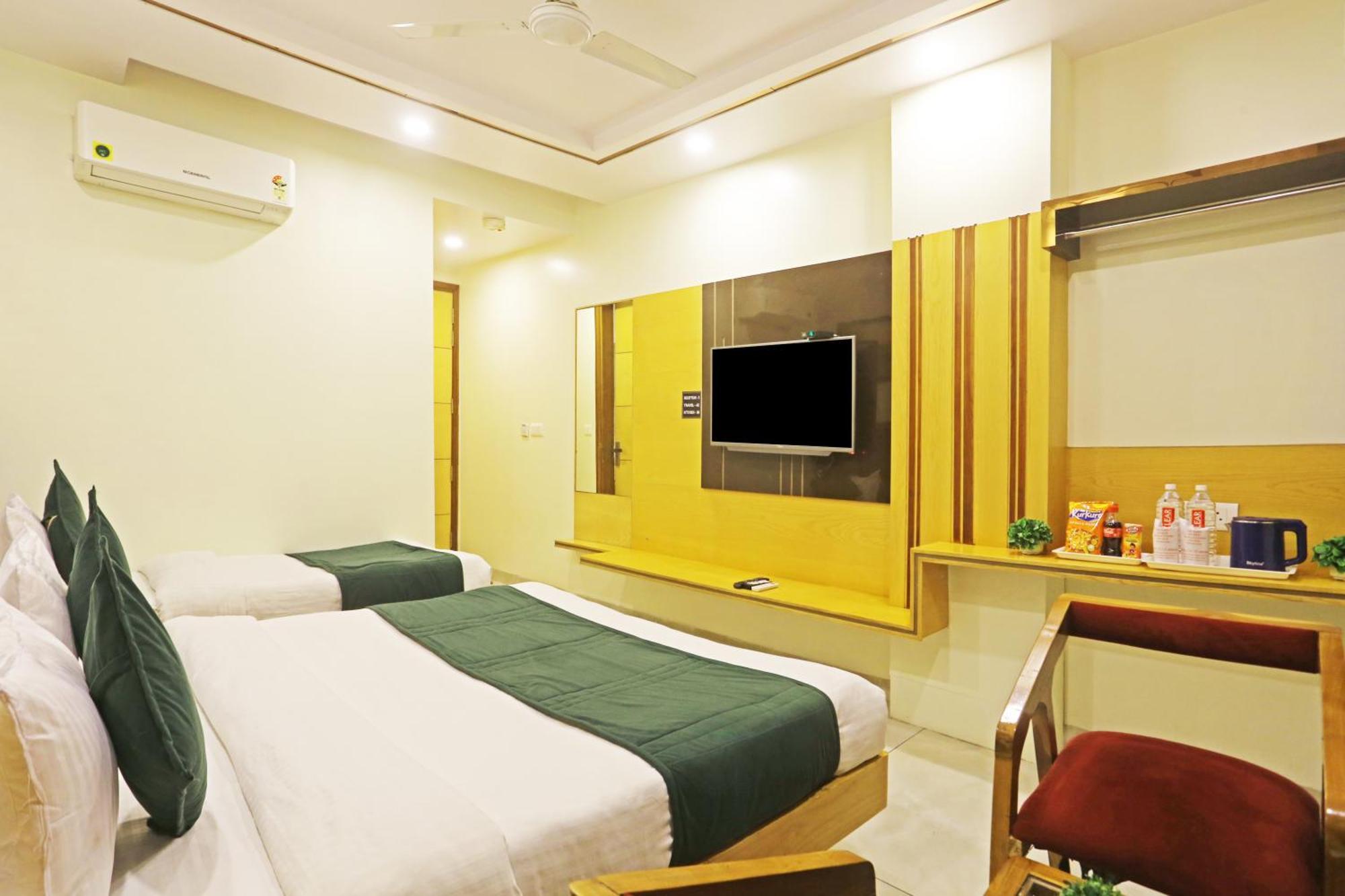 Hotel Aman Imperial Just A Minute Away From New Delhi Railway Station And Connaught Place Exterior photo
