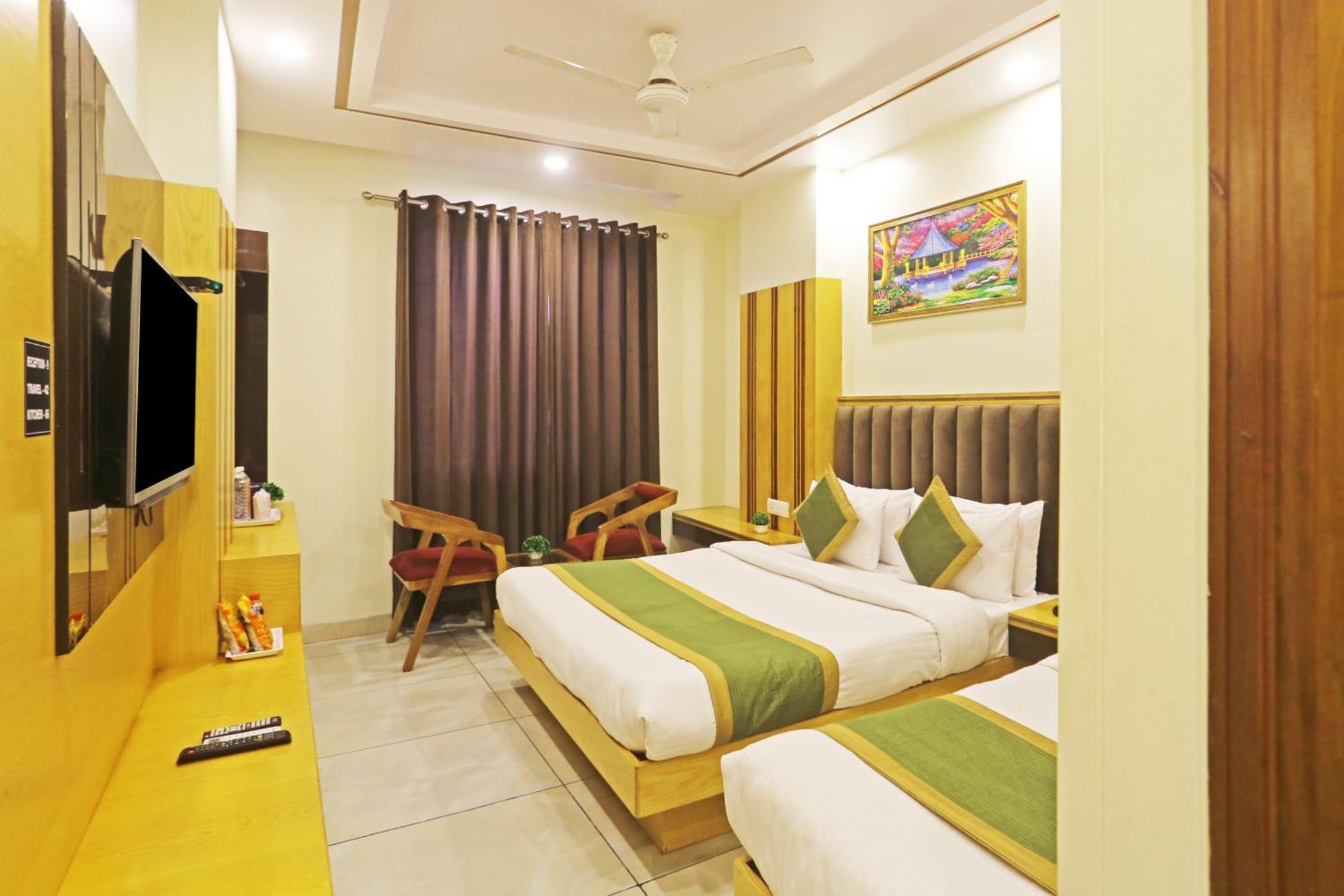 Hotel Aman Imperial Just A Minute Away From New Delhi Railway Station And Connaught Place Exterior photo