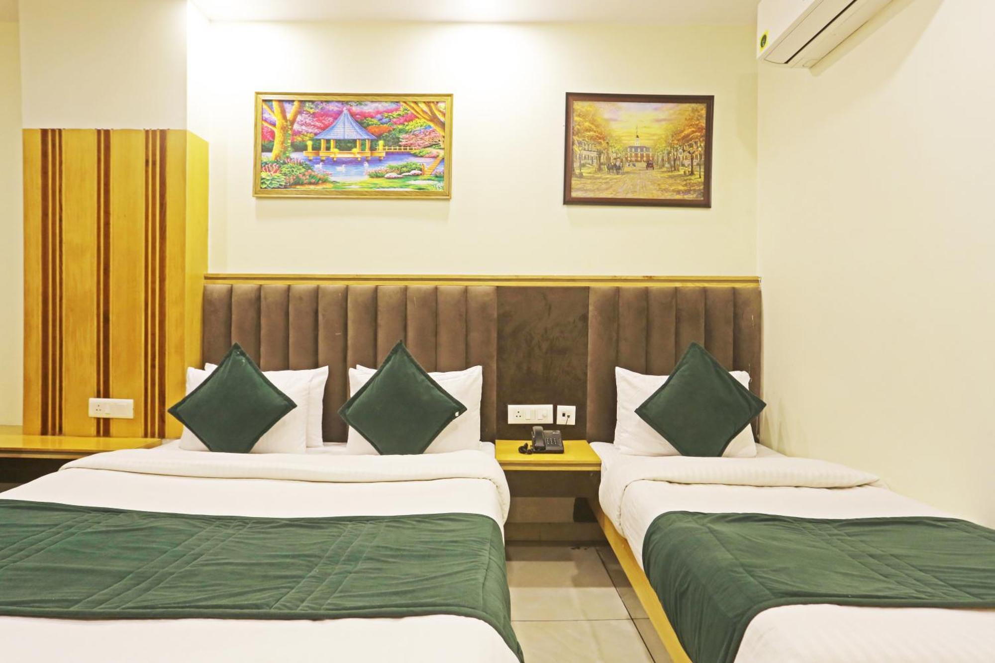 Hotel Aman Imperial Just A Minute Away From New Delhi Railway Station And Connaught Place Exterior photo