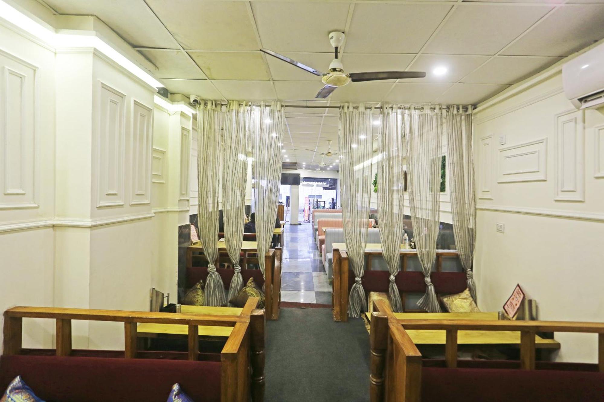 Hotel Aman Imperial Just A Minute Away From New Delhi Railway Station And Connaught Place Exterior photo