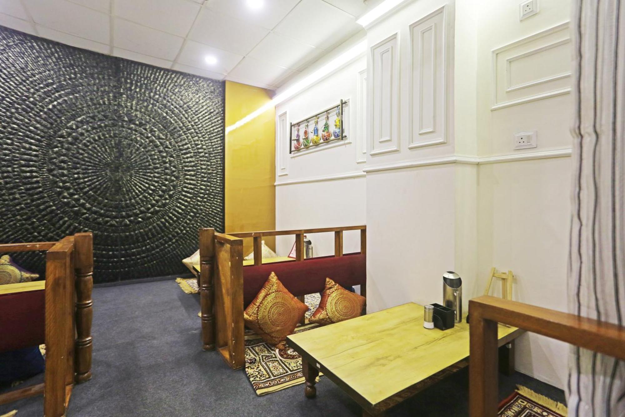 Hotel Aman Imperial Just A Minute Away From New Delhi Railway Station And Connaught Place Exterior photo