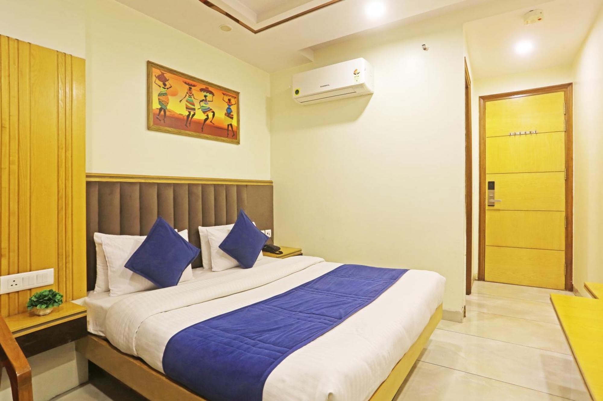 Hotel Aman Imperial Just A Minute Away From New Delhi Railway Station And Connaught Place Exterior photo