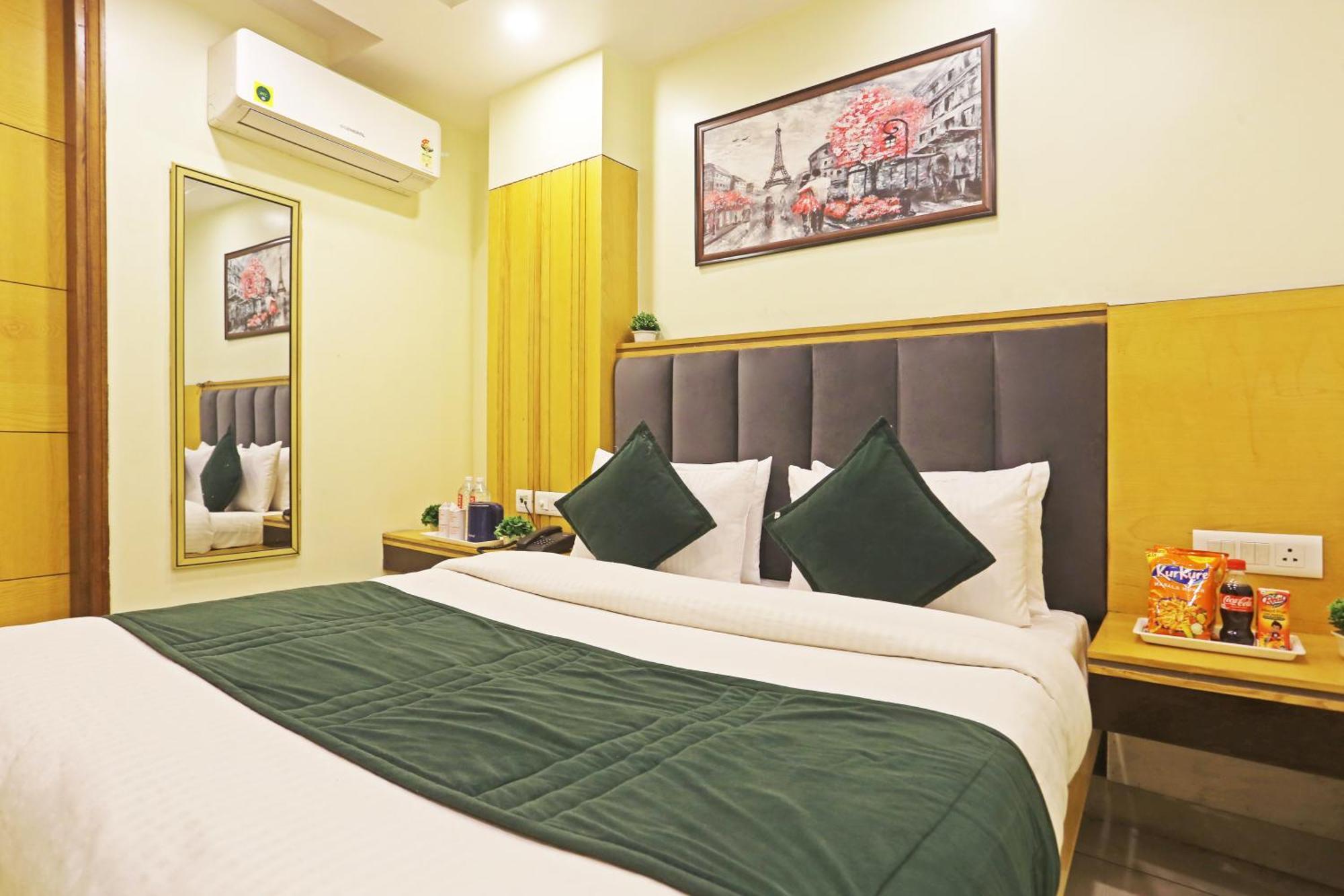 Hotel Aman Imperial Just A Minute Away From New Delhi Railway Station And Connaught Place Exterior photo