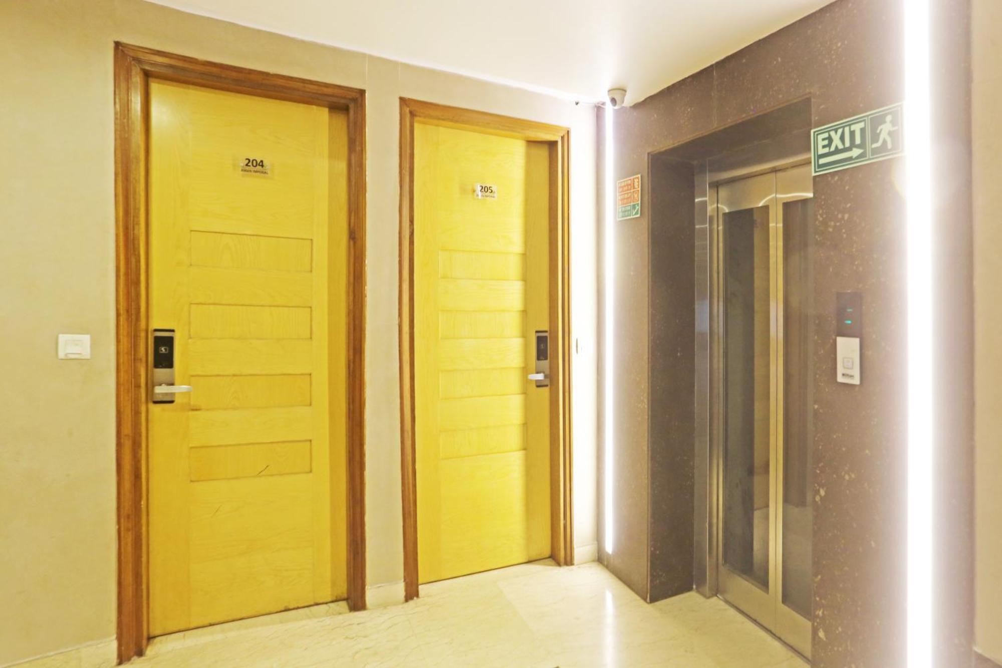 Hotel Aman Imperial Just A Minute Away From New Delhi Railway Station And Connaught Place Exterior photo