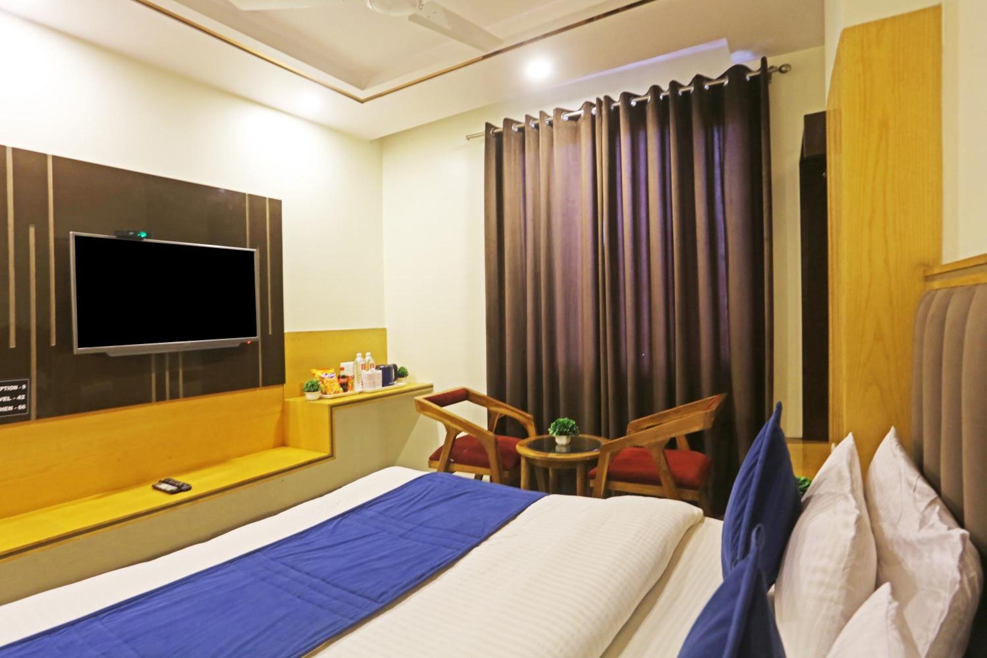 Hotel Aman Imperial Just A Minute Away From New Delhi Railway Station And Connaught Place Exterior photo