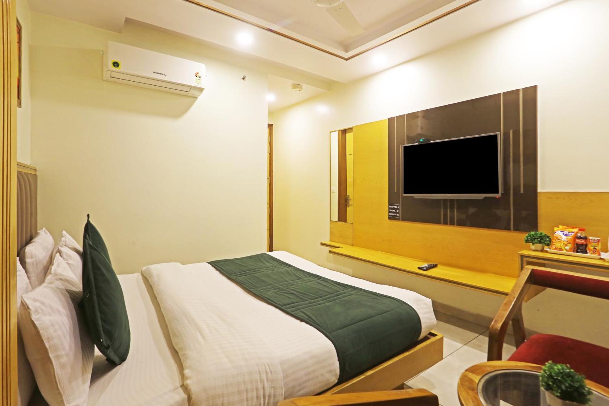 Hotel Aman Imperial Just A Minute Away From New Delhi Railway Station And Connaught Place Exterior photo