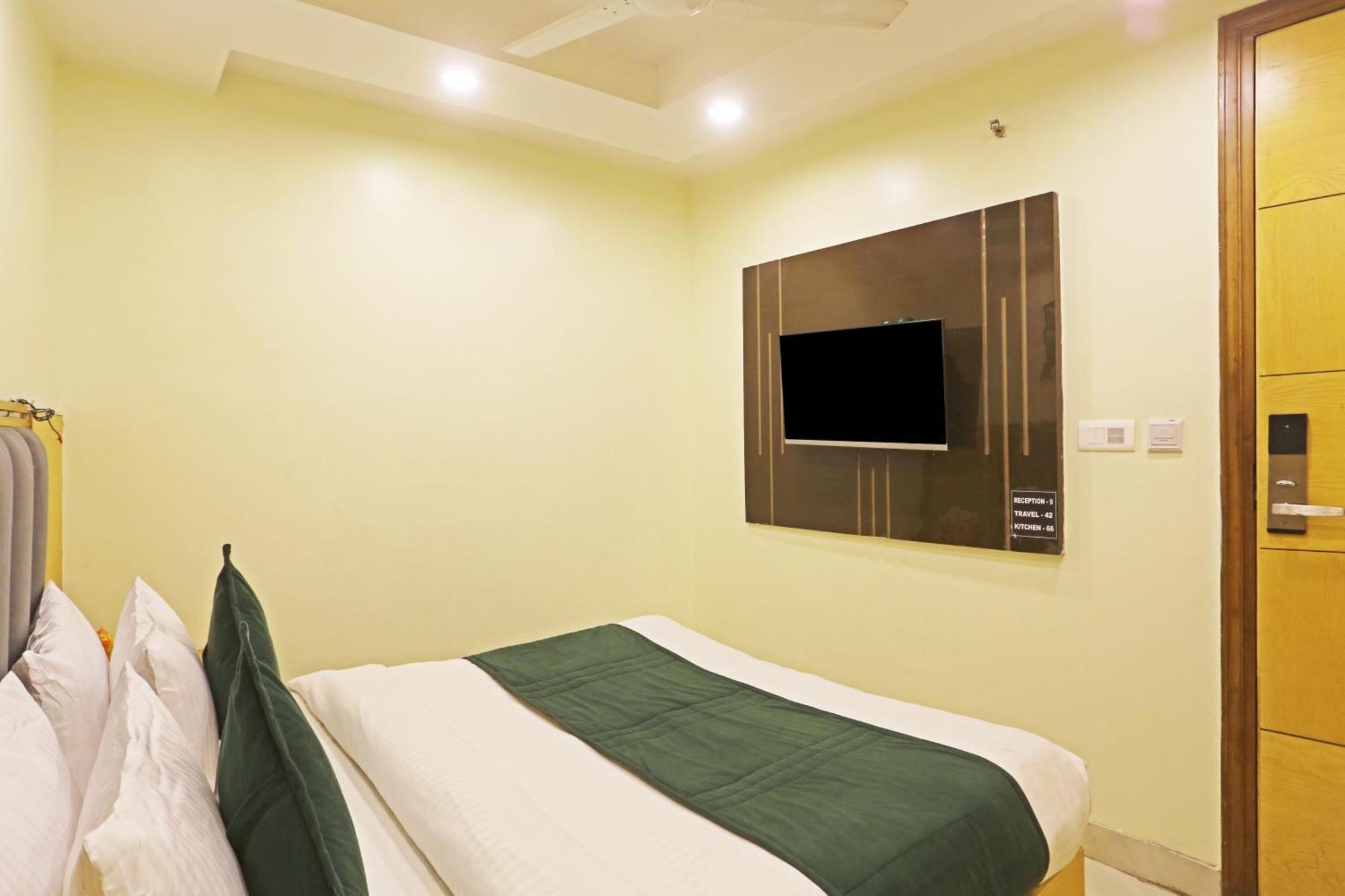 Hotel Aman Imperial Just A Minute Away From New Delhi Railway Station And Connaught Place Exterior photo
