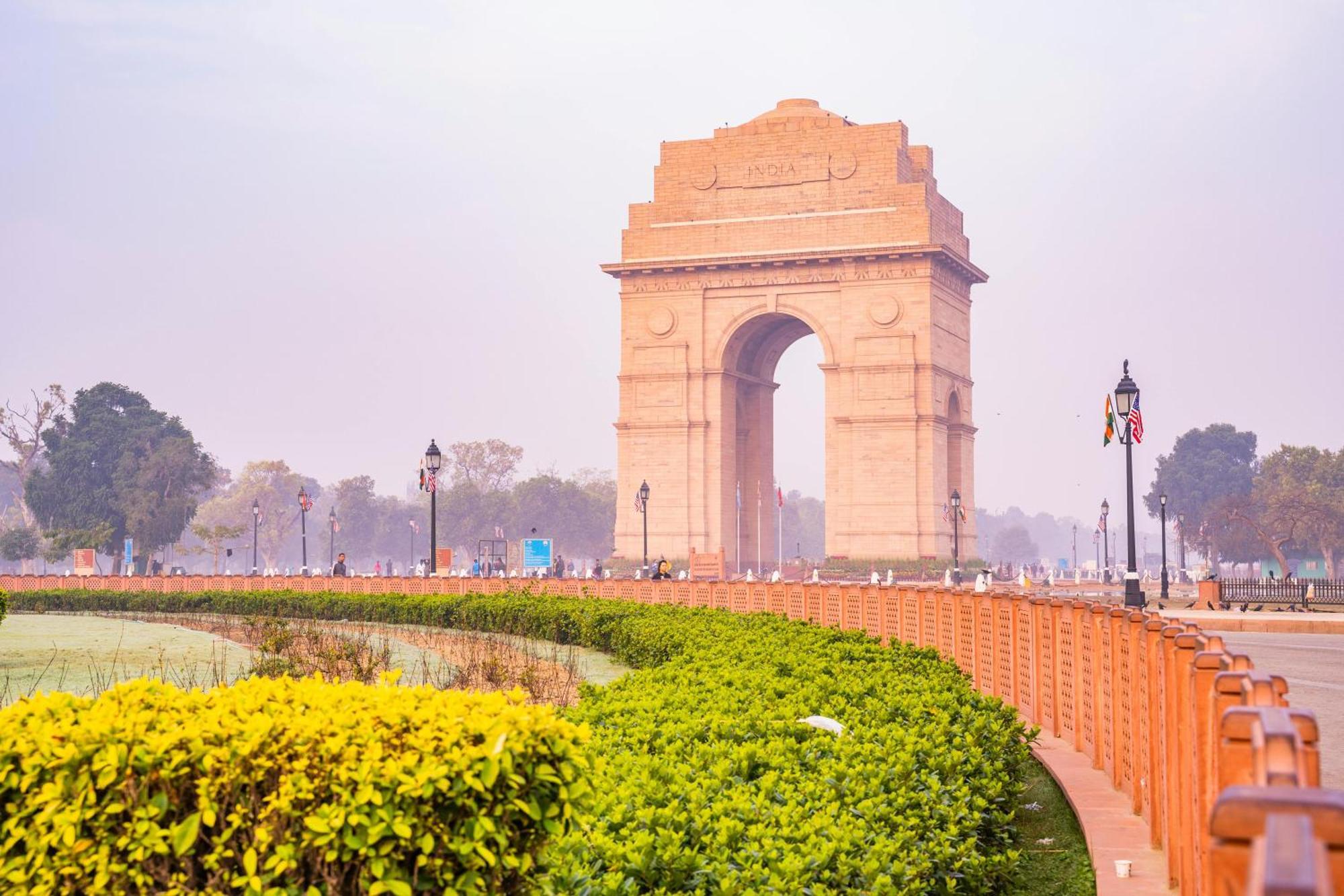 Hotel Aman Imperial Just A Minute Away From New Delhi Railway Station And Connaught Place Exterior photo